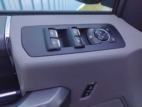 Used 2019 Ford F150 XLT w/ Equipment Group 302A Luxury image 21