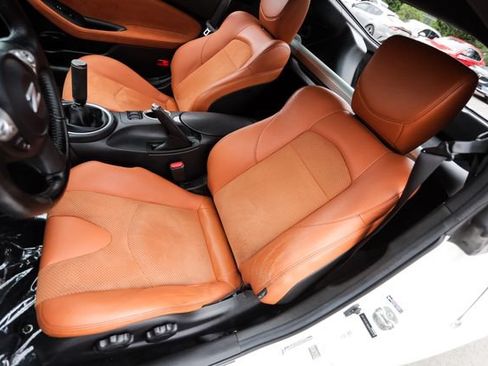 Used 2016 Nissan 370Z Touring RWD image 77
