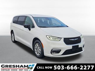 New 2026 Chrysler Pacifica Select video 1