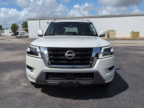 Certified 2023 Nissan Armada SL w/ Captain's Chairs Package RWD image 9