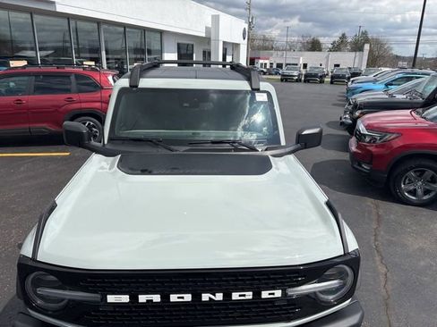Used 2023 Ford Bronco Wildtrak image 30
