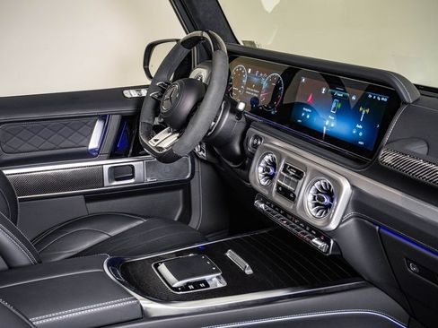 Used 2025 Mercedes-Benz G 63 AMG 4MATIC image 14