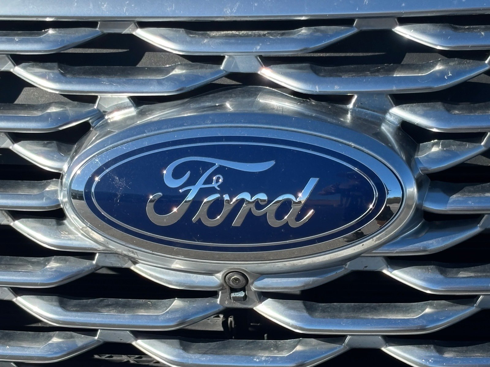 Used 2020 Ford Explorer Platinum w/ Premium Technology Package AWD/4WD image 9