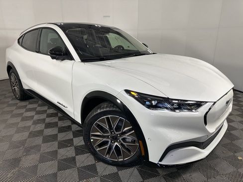 New 2024 Ford Mustang Mach-E Premium image 10