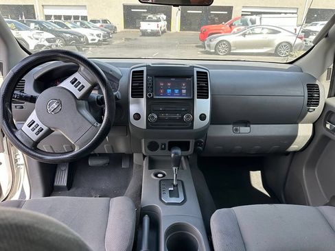 Used 2020 Nissan Frontier S w/ S Utility Package RWD image 10