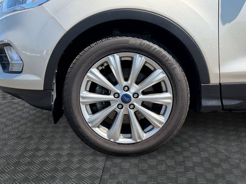 Used 2017 Ford Escape Titanium AWD/4WD image 16