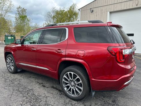 Used 2022 GMC Acadia Denali w/ Denali Ultimate Package FWD image 17