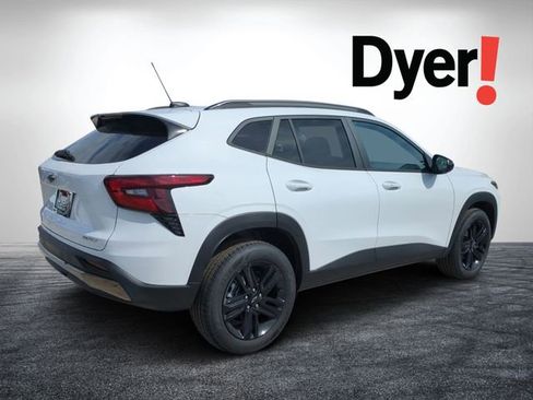 New 2026 Chevrolet Trax ACTIV FWD image 3