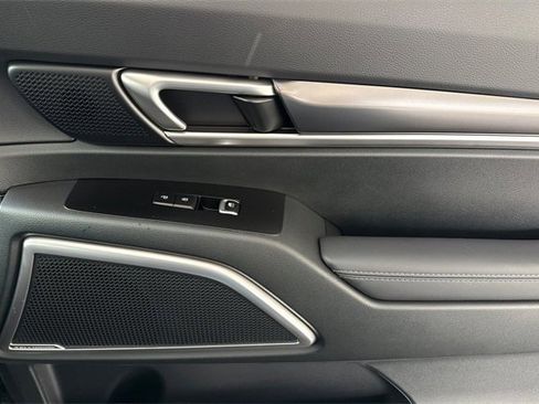 New 2025 Kia Telluride S image 21