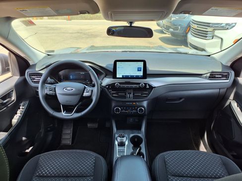 Used 2023 Ford Escape Active AWD/4WD image 12