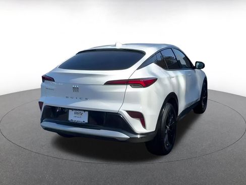 Used 2025 Buick Envista Sport Touring image 12