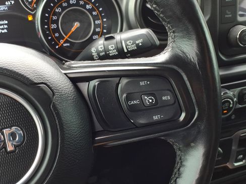 Used 2021 Jeep Wrangler Sport S image 31