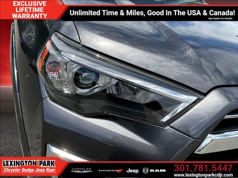 Used 2023 Toyota 4Runner Limited AWD/4WD image 31
