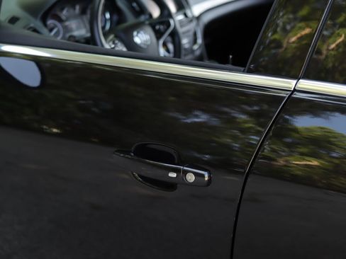 Used 2016 Buick Regal Premium FWD image 33