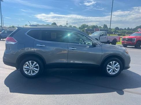 Used 2014 Nissan Rogue SV AWD/4WD image 8
