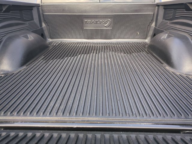 Used 2024 RAM 1500 Laramie AWD/4WD image 29