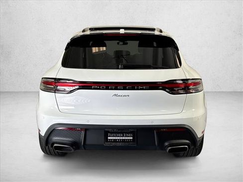 Used 2026 Porsche Macan AWD/4WD image 10