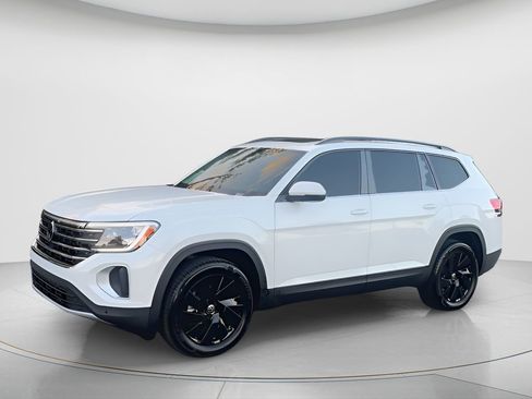 New 2026 Volkswagen Atlas SE image 4