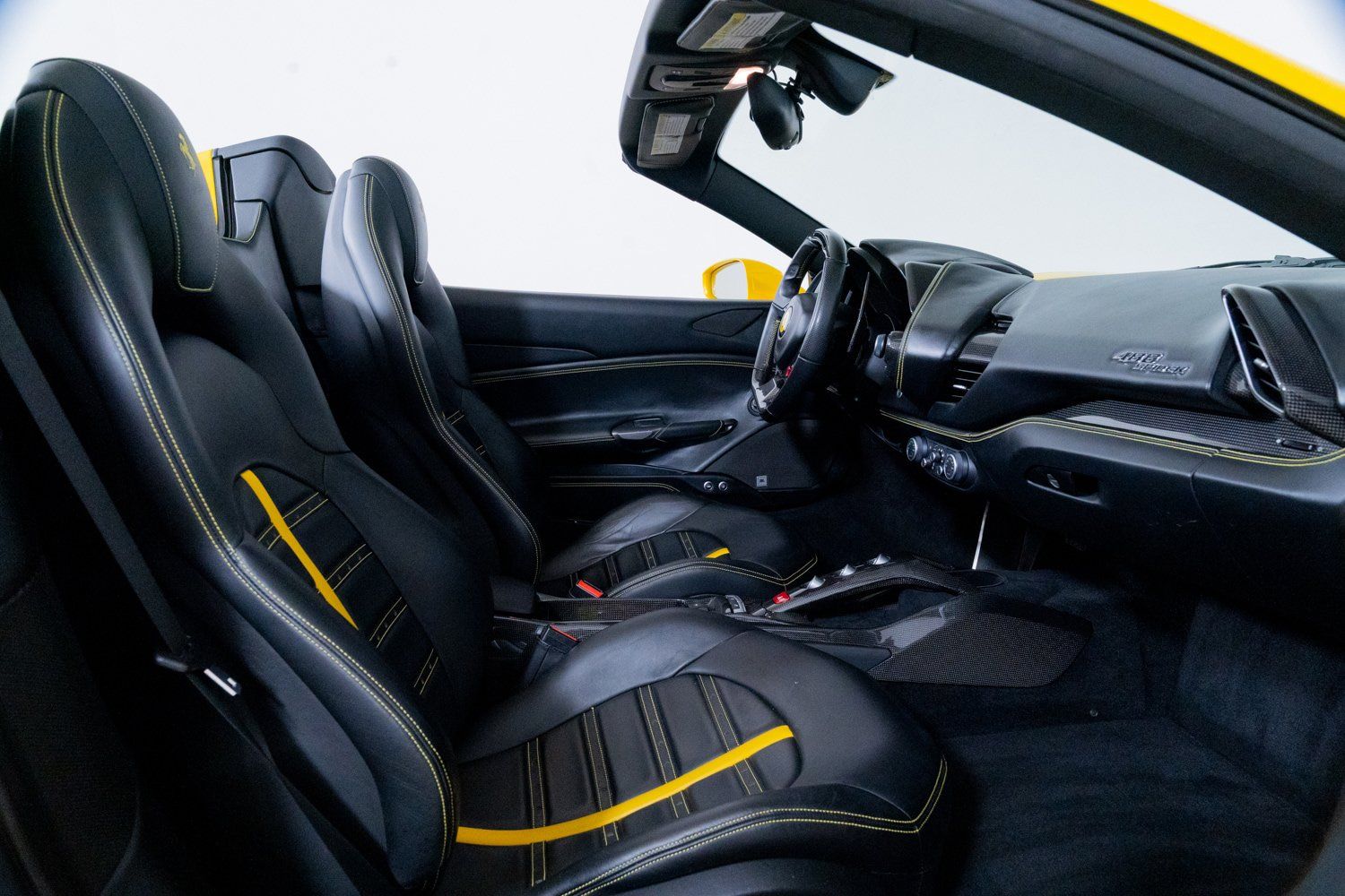 Used 2017 Ferrari 488 Spider RWD image 38