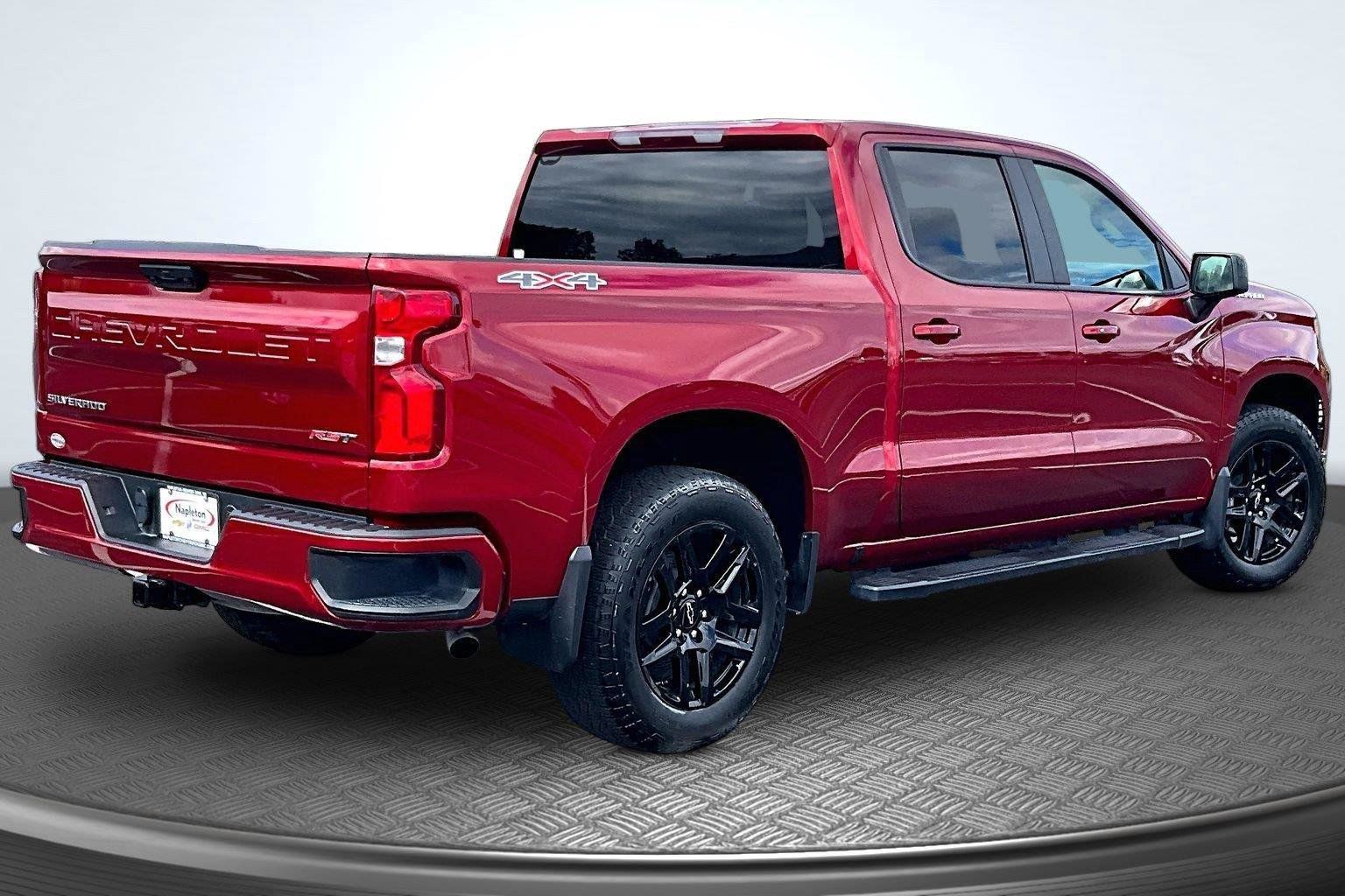 Used 2024 Chevrolet Silverado 1500 RST w/ Protection Package AWD/4WD image 2