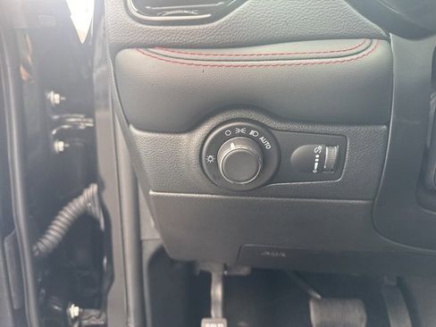 Used 2024 Dodge Durango GT image 15