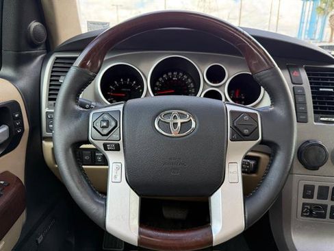 Used 2014 Toyota Sequoia Platinum RWD image 16