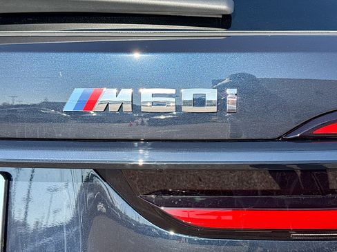 New 2026 BMW X7 M60i image 11