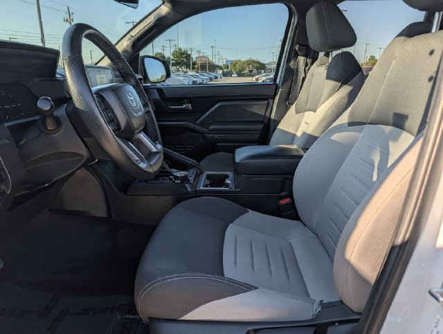 Used 2024 Toyota Tacoma TRD Sport AWD/4WD image 27