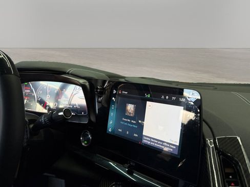 Used 2024 Chevrolet Corvette Stingray Preferred Cpe w/ Z51 Performance Package image 25