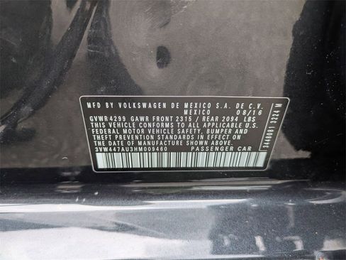 Used 2017 Volkswagen GTI SE image 40