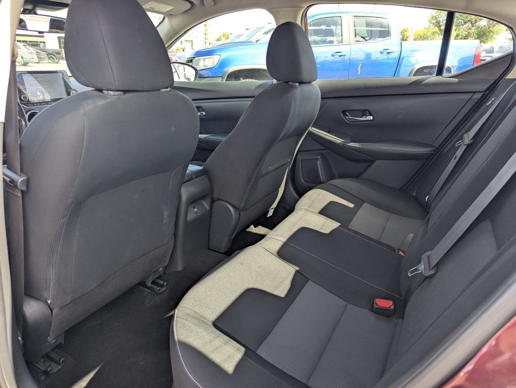 Used 2020 Nissan Sentra SV FWD image 29