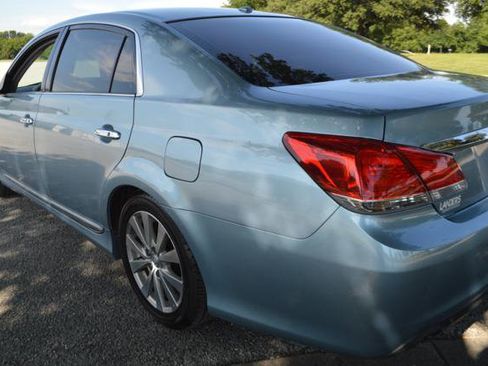 Used 2011 Toyota Avalon Limited FWD image 5