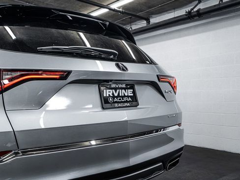 New 2026 Acura MDX SH-AWD image 16