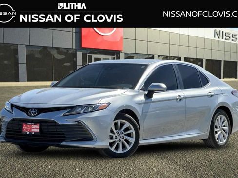 Used 2024 Toyota Camry LE w/ Convenience Package FWD image 1