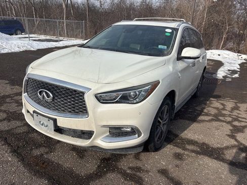 Used 2019 INFINITI QX60 Luxe w/ Essential Package image 1