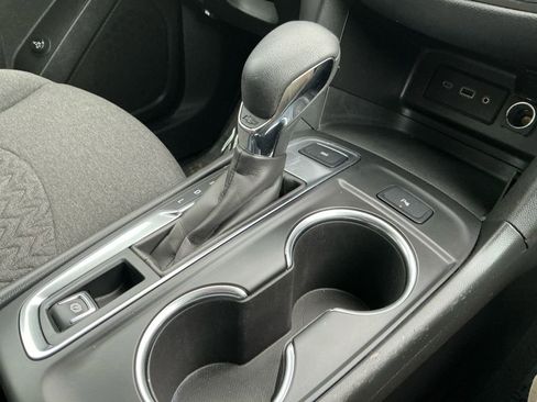 Used 2024 Chevrolet Equinox LT image 17