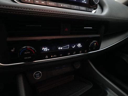 Certified 2023 Nissan Rogue SV w/ SV Premium B Package image 21