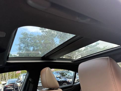 Used 2025 Lexus ES 350 Ultra Luxury w/ Accessory Package (Z2) FWD image 23
