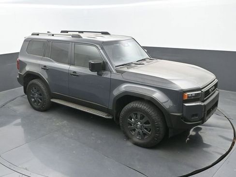 Used 2024 Toyota Land Cruiser image 13