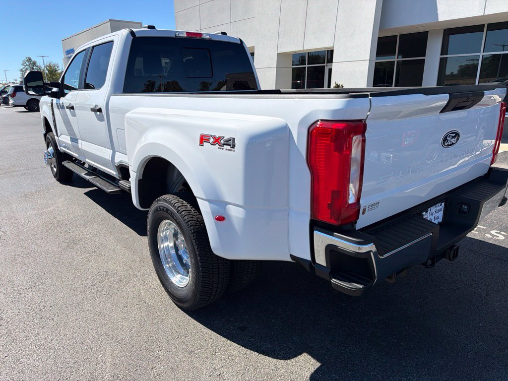 New 2027 Ford F350 XL AWD/4WD image 3
