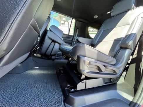 Used 2024 GMC Yukon XL Denali AWD/4WD image 64