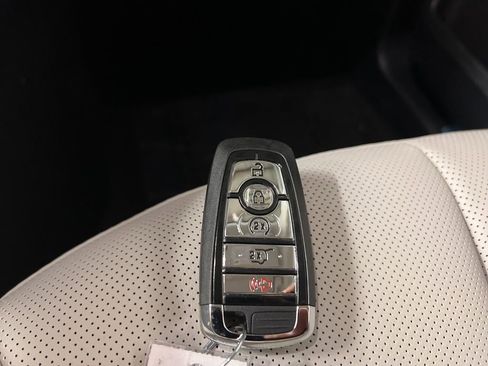 New 2026 Lincoln Aviator AWD image 26