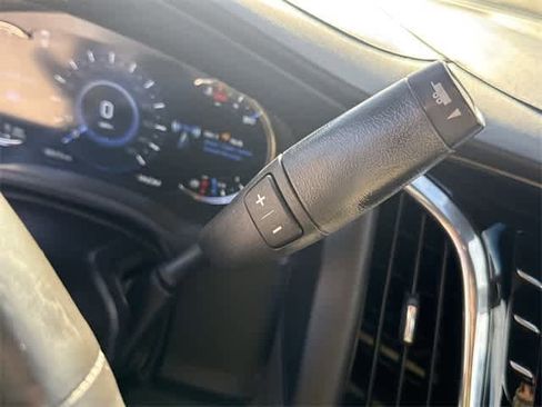 Used 2016 Cadillac Escalade Platinum image 27