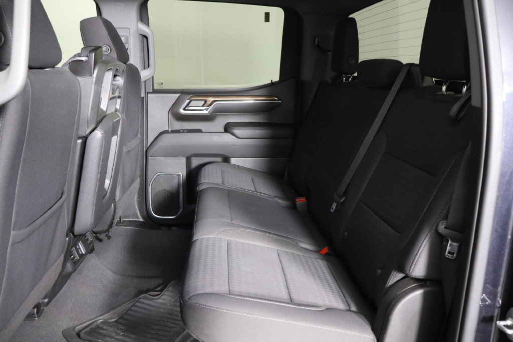 Used 2023 Chevrolet Silverado 1500 LT AWD/4WD image 16