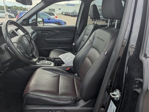 Used 2020 Honda Ridgeline Black Edition image 8