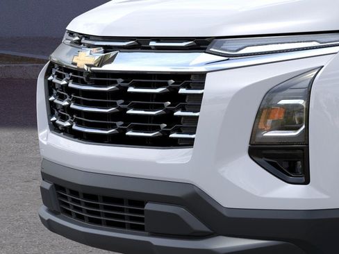 New 2026 Chevrolet Equinox LT w/ Safety and Technology Package AWD/4WD image 13