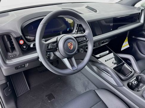 New 2026 Porsche Cayenne image 4