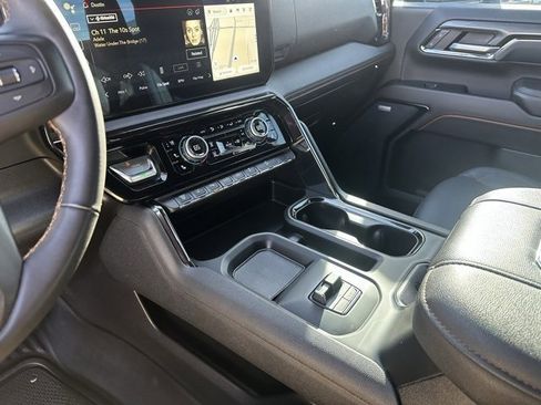 Used 2024 GMC Sierra 3500 AT4 w/ AT4 Premium Plus Package image 11