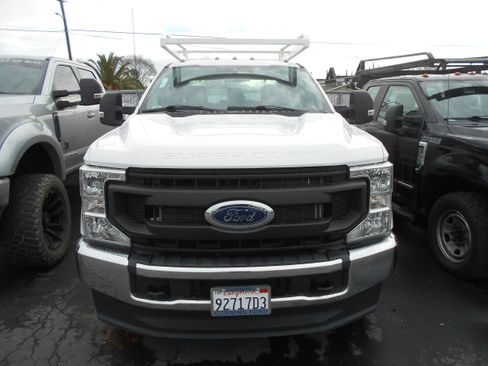 Used 2021 Ford F350 XL w/ Power Equipment Group image 2