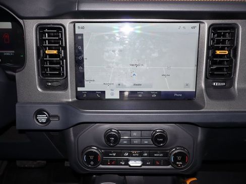 Used 2024 Ford Bronco Badlands w/ Sasquatch Package image 7